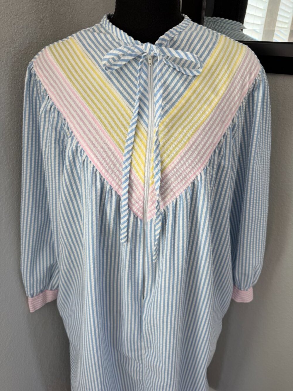 Vintage 70s SAYBURY Pastel Cotton Seersucker Long Sleeve Maxi House Dress Large - Picture 7 of 12